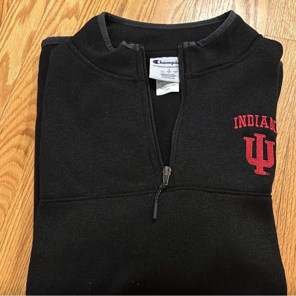 Champion IU Black Long Sleeve Quarterzip